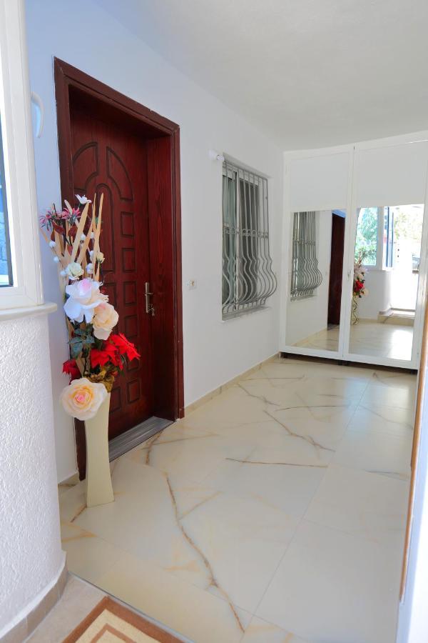 Vila Ani Ksamil Luaran gambar