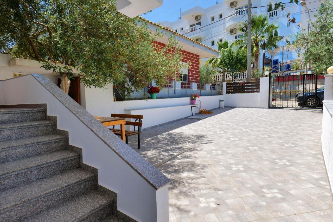 Vila Ani Ksamil Luaran gambar