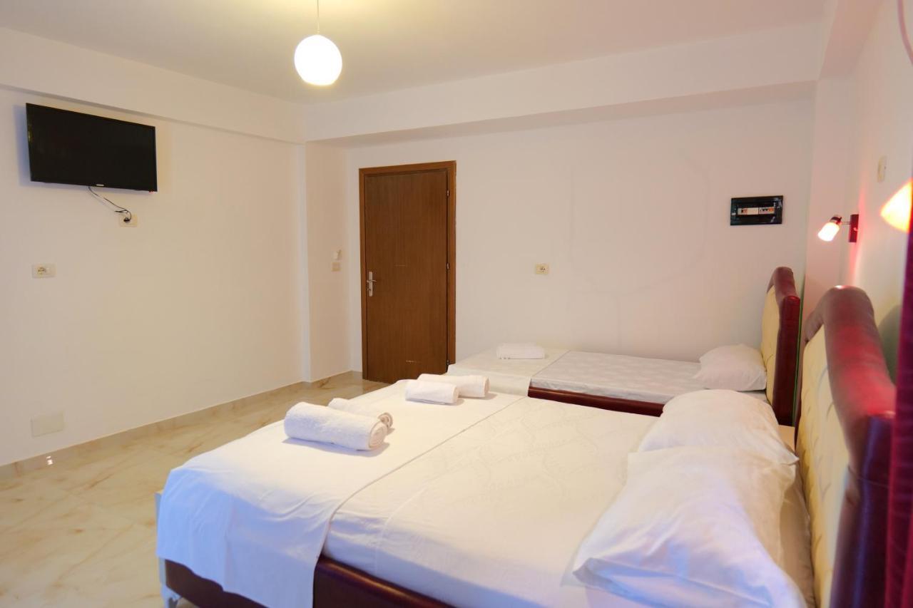 Vila Ani Ksamil Luaran gambar