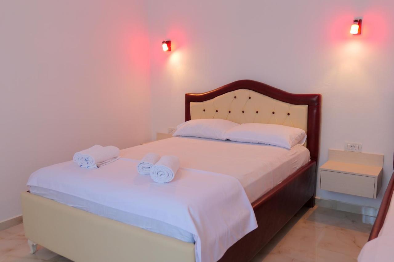 Vila Ani Ksamil Luaran gambar